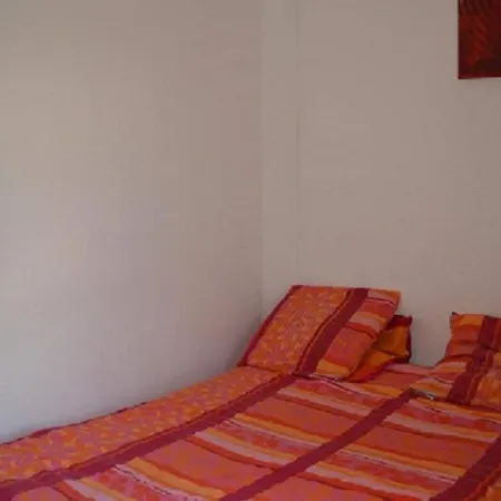 Maisonnette 2 Terrasses Proche Holiday home